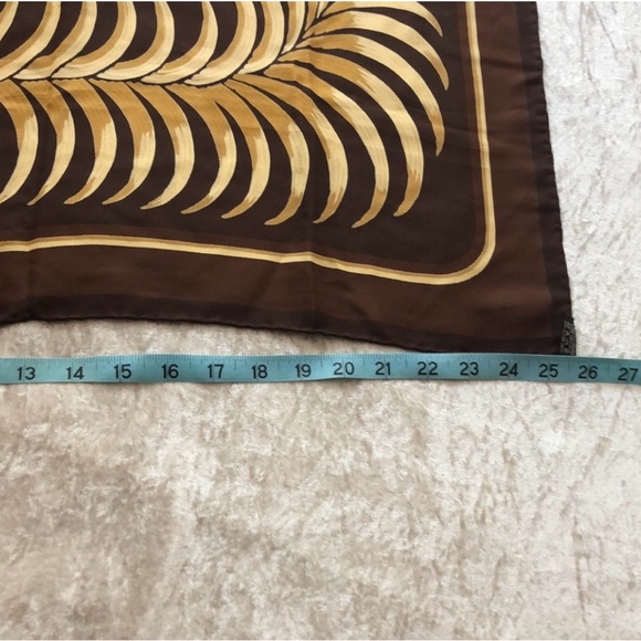 Authentic Hermes Silk Scarf 🧣 - Picture 5 of 7